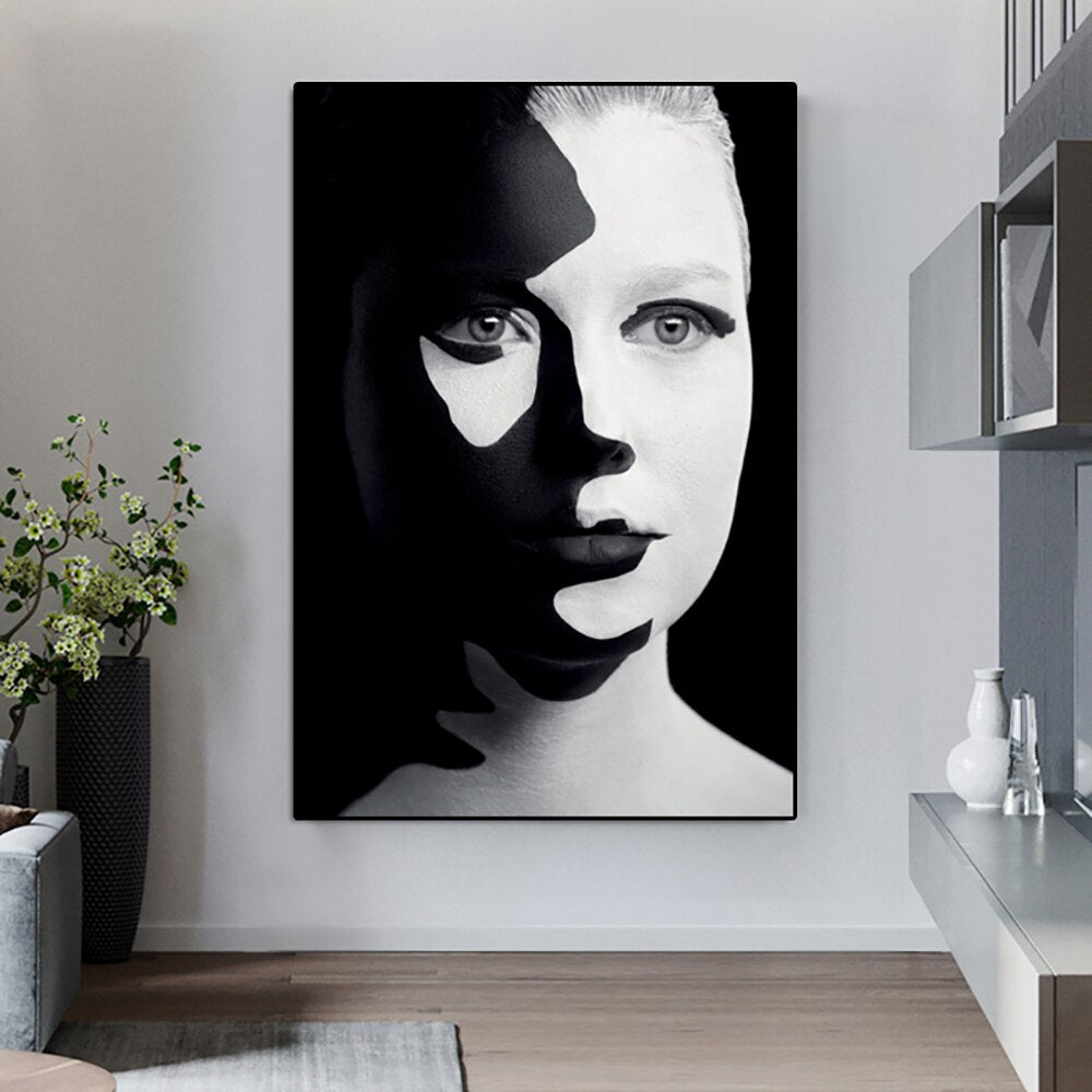 tableau femme noir et blanc
